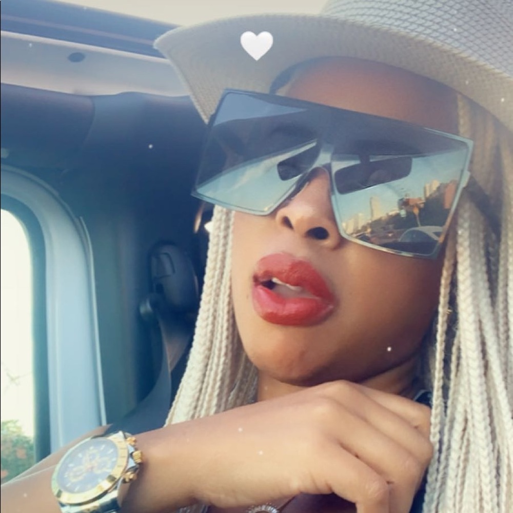 Meet your Posher, Sheima